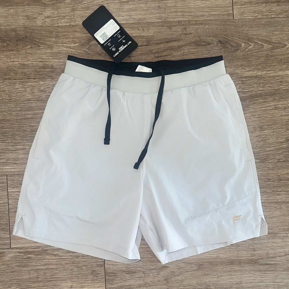 Fabletics Men's Gray Athletic Shorts